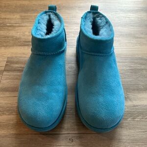 UGG Classic Ultra Mini Boots